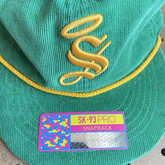 NWT Fan Ink Santos Laguna SK-93 Pro Snow Beach Strapback Hat Cap Corduroy SAMPLE - Picture 4 of 10